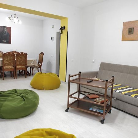 Ners Guest House Гюмри Екстериор снимка