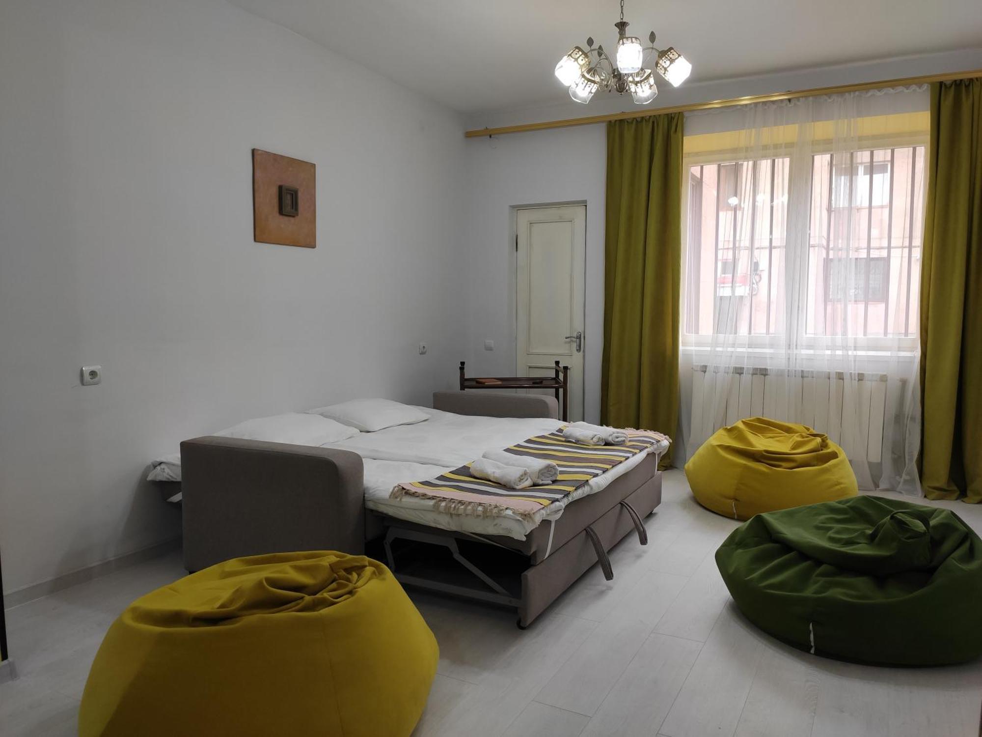 Ners Guest House Гюмри Екстериор снимка